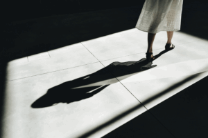 Lee más sobre el artículo La sombra como maestra del alma